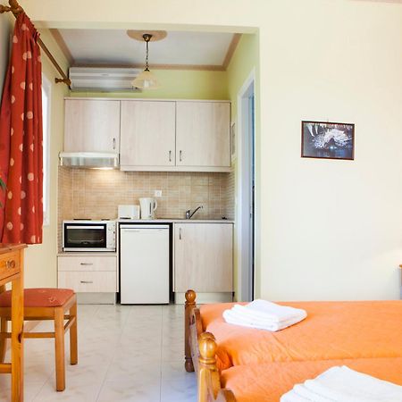 Tzivras Villa & Apartments Lassi  Phòng bức ảnh