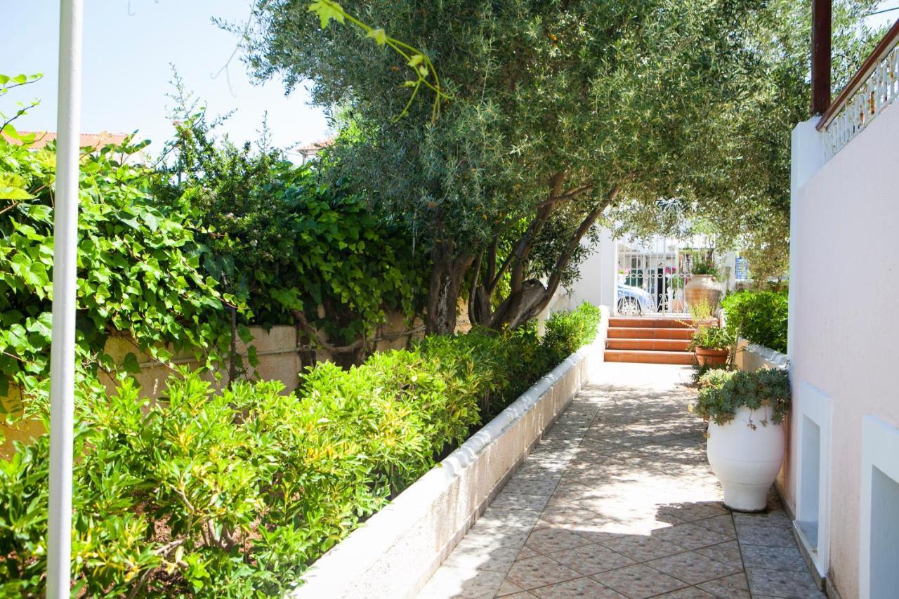 Tzivras Villa & Apartments Lassi  Ngoại thất bức ảnh
