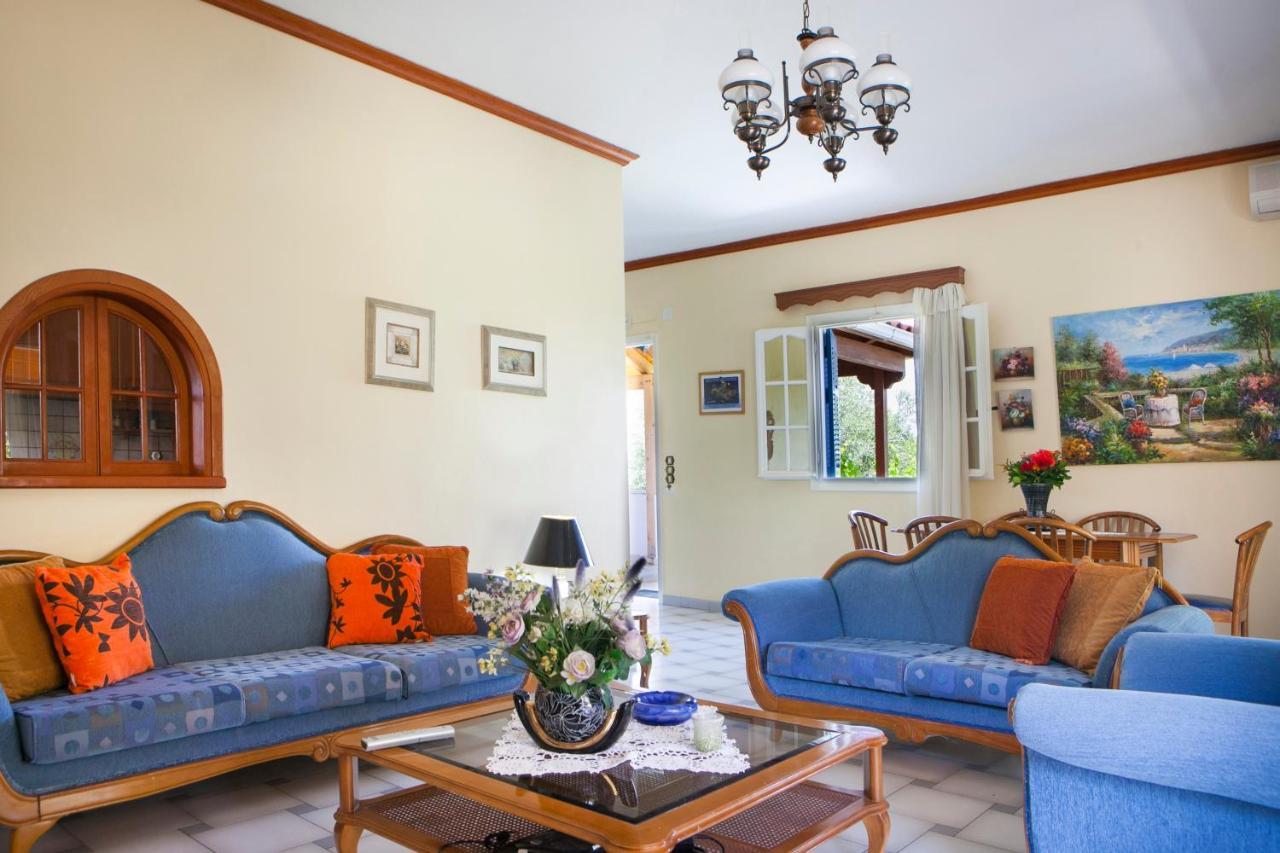 Tzivras Villa & Apartments Lassi  Ngoại thất bức ảnh
