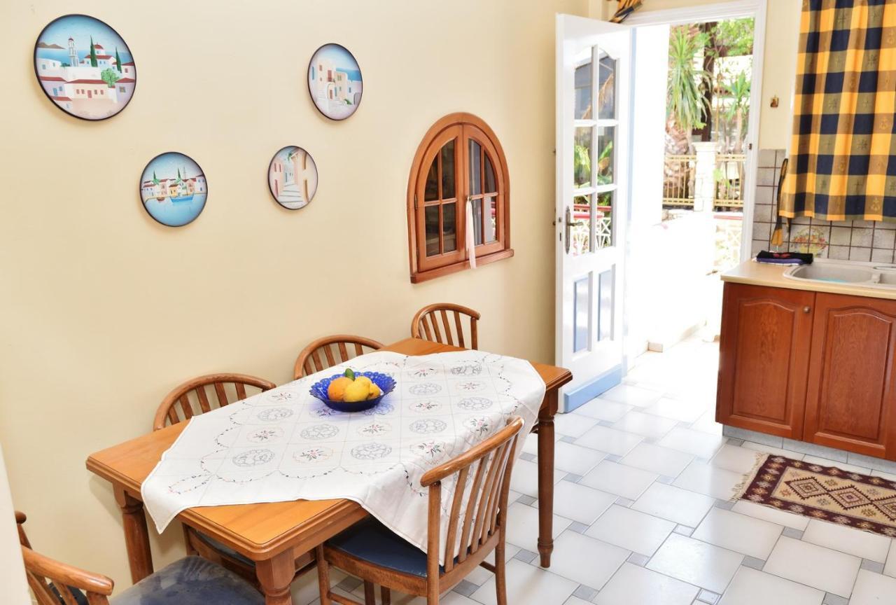 Tzivras Villa & Apartments Lassi  Ngoại thất bức ảnh