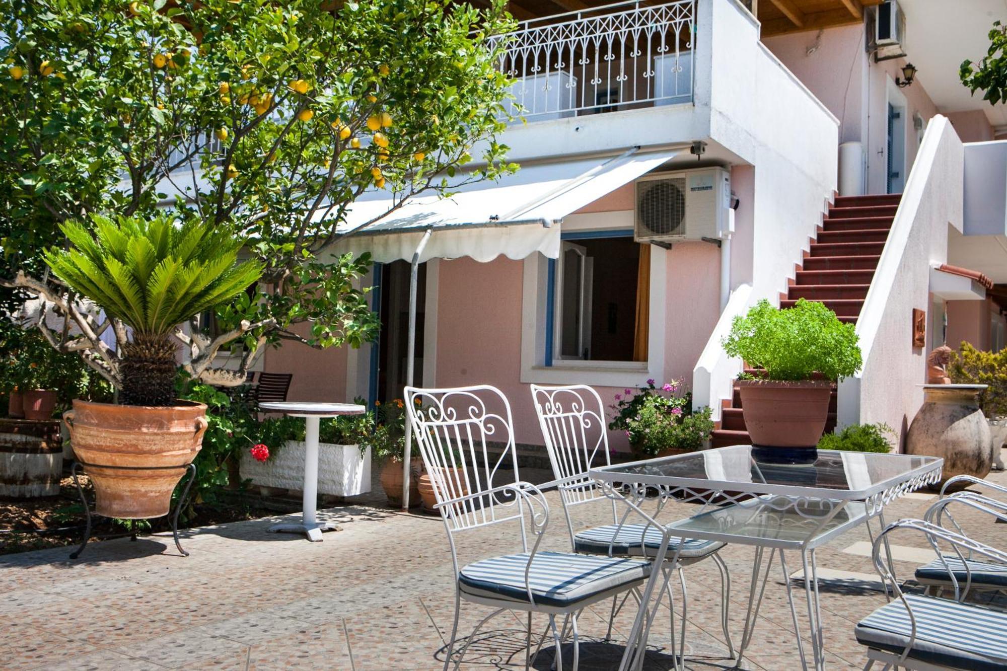 Tzivras Villa & Apartments Lassi  Phòng bức ảnh