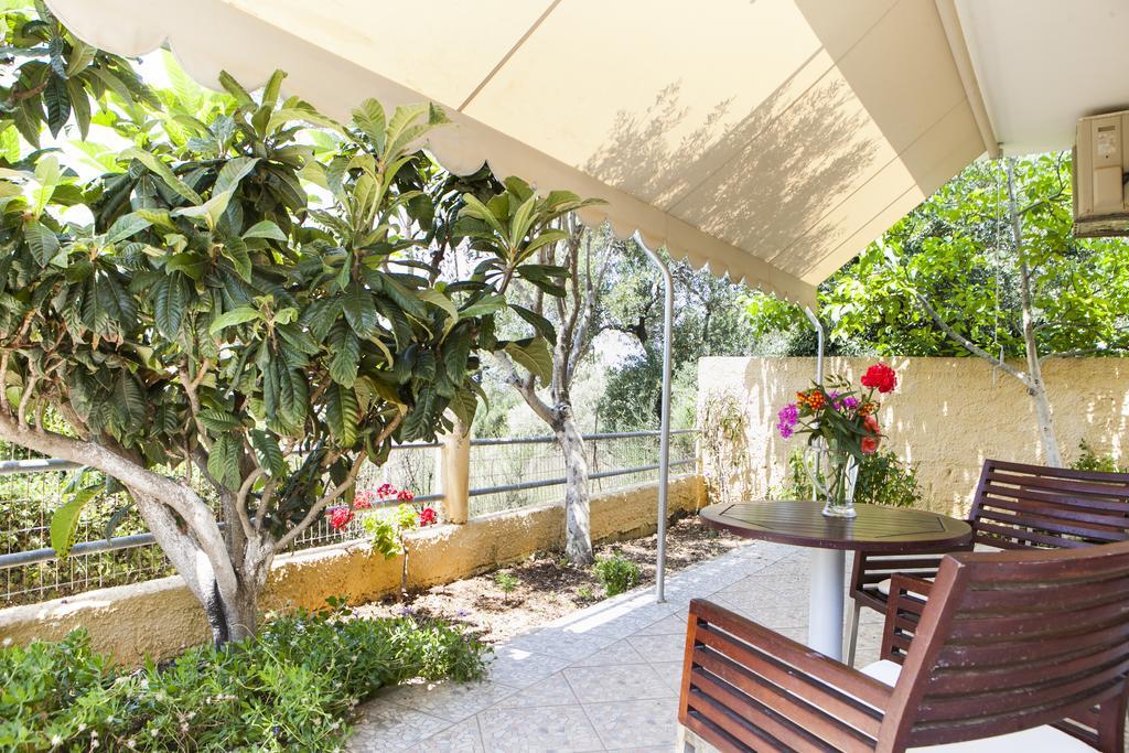 Tzivras Villa & Apartments Lassi  Ngoại thất bức ảnh